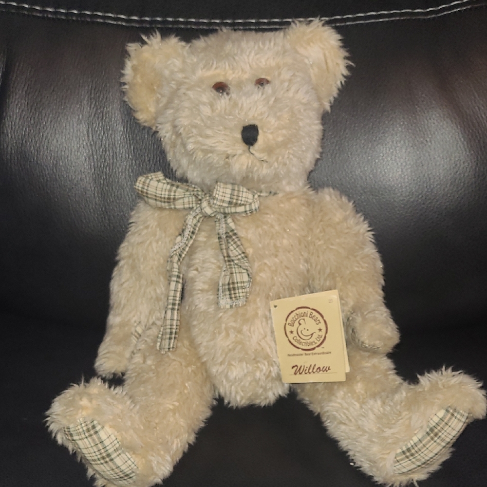Bucchioni Bears Collectibles - Willow